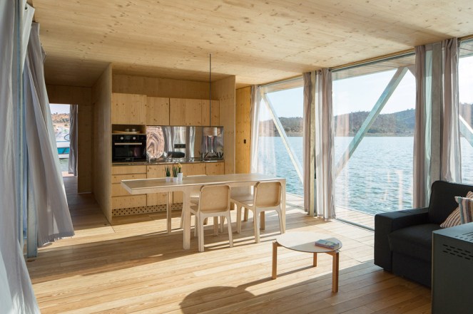 Floating-House_Friday-SA_Jose-Campos_dezeen_936_10